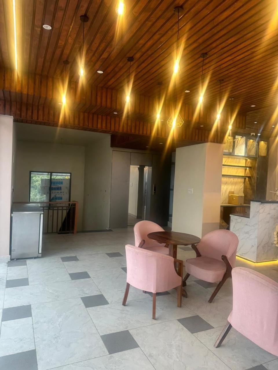 The Grand View Hotel Baijnath Exterior photo